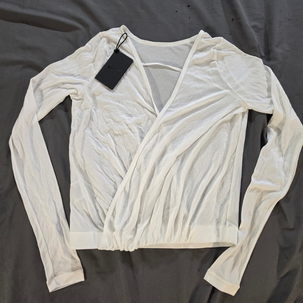 Nike Training Studio Wrap Top White Long Sleeve V-Neck Open Back Size Small NWT